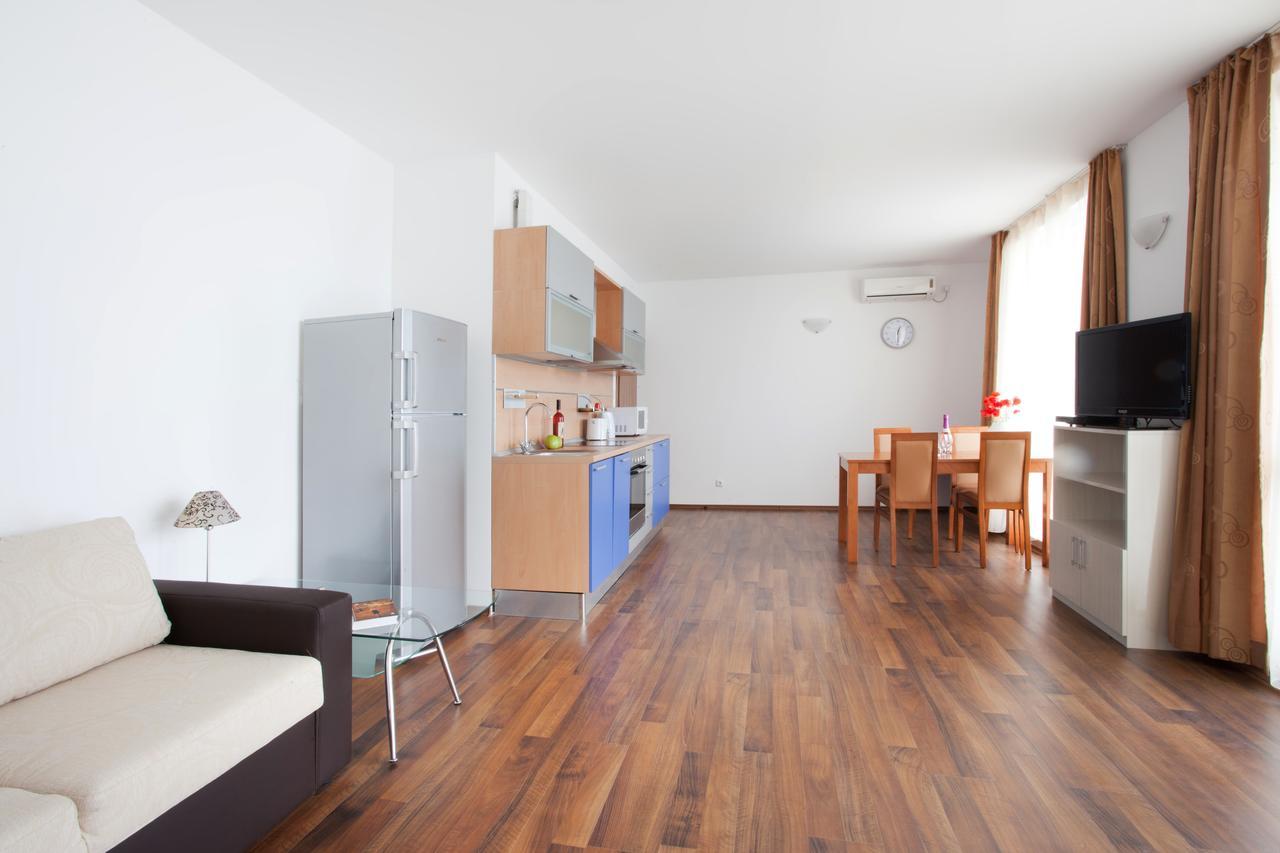 Aparthotel Vilmar à Pomorie Extérieur photo
